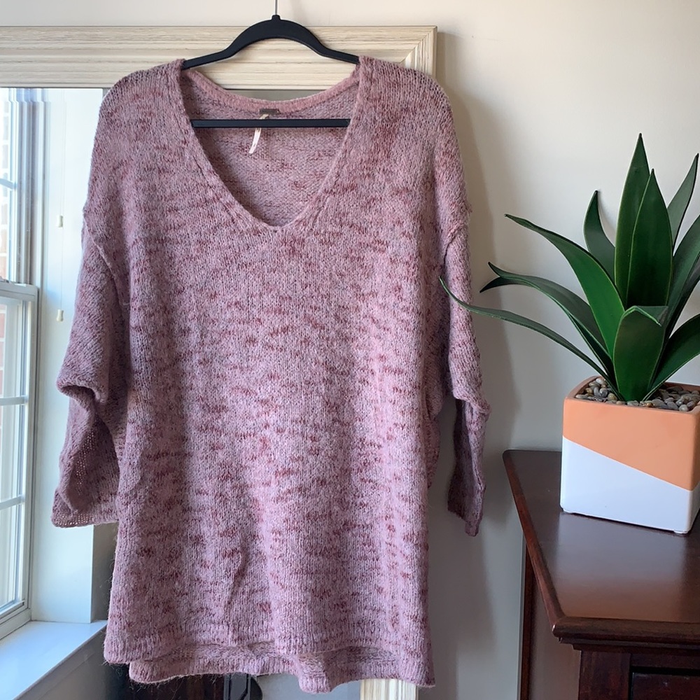 FREE PEOPLE lavender purple colored sweater ✨